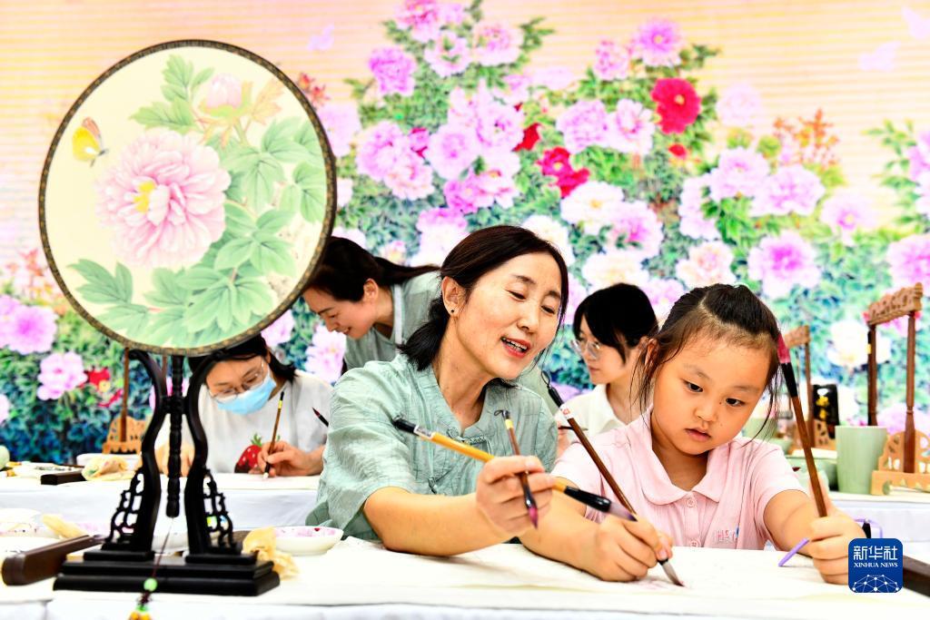 百老汇糖果派对